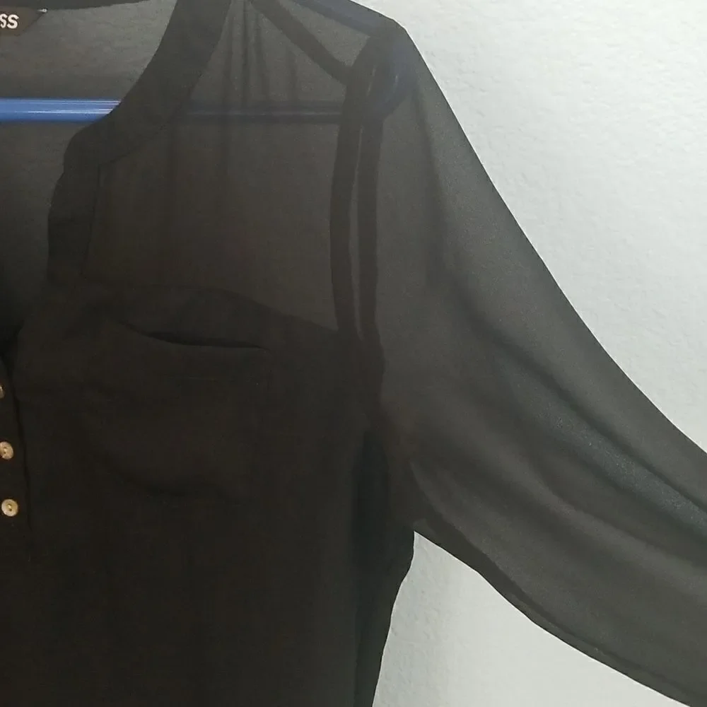 Express 3/4 tab sleeve top